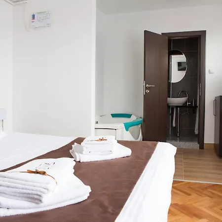 Apartment Apartman Onix Lux Kragujevac